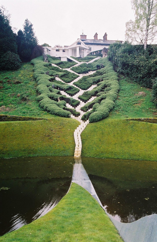 Illustration for article titled The World's Strangest and Most Magnificent Gardens